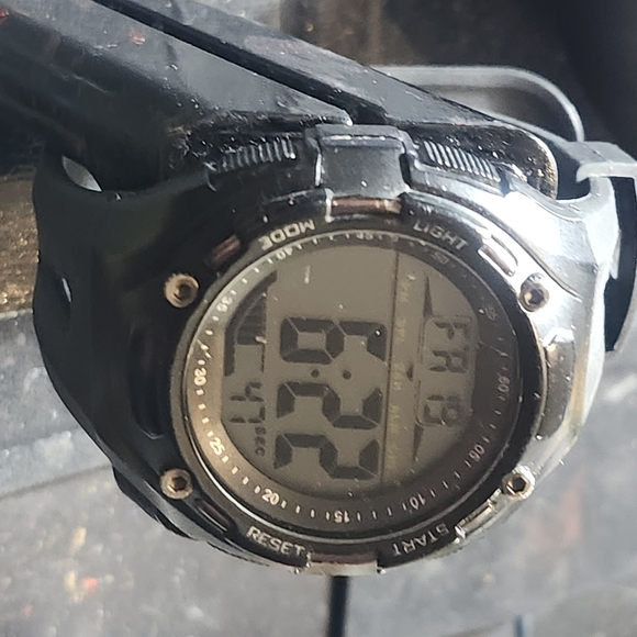 BRIGADEOM DIGITAL WATCH - Picture 3 of 5